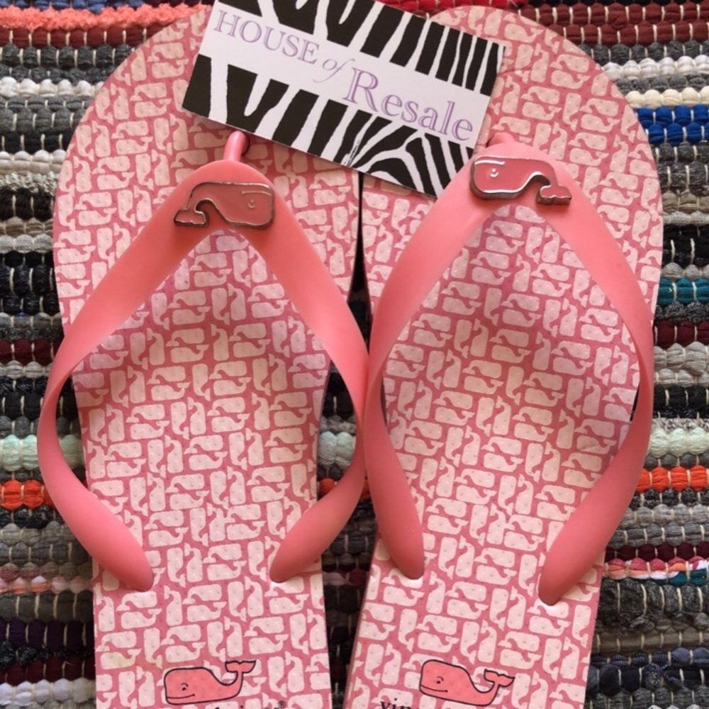 Vineyard Vines Pink Whale Monogram Flip Flops 8